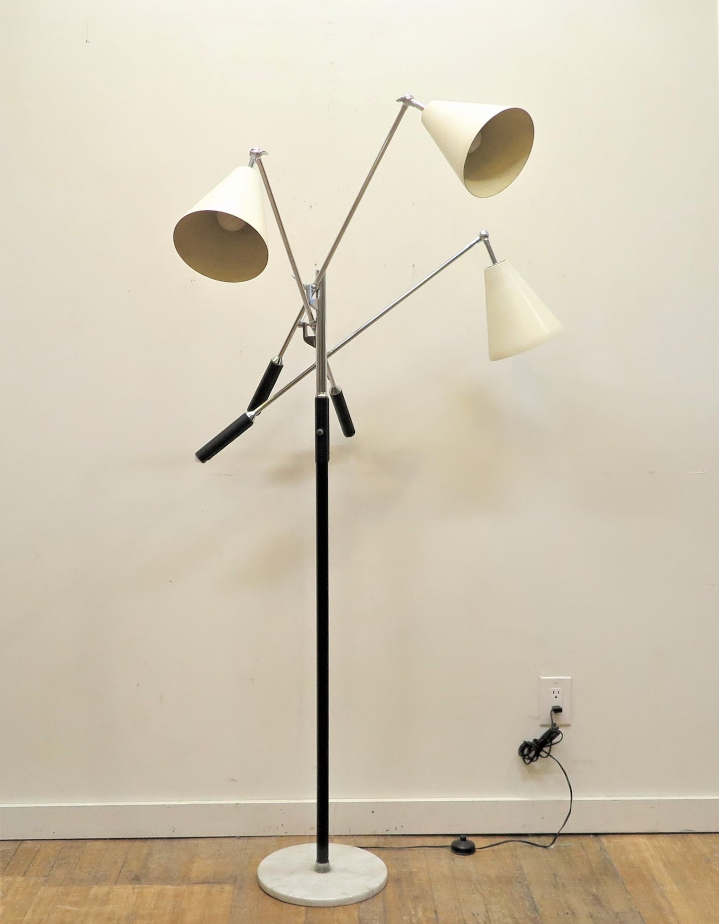 Gino Sarfatti Triennale Floor Lamp