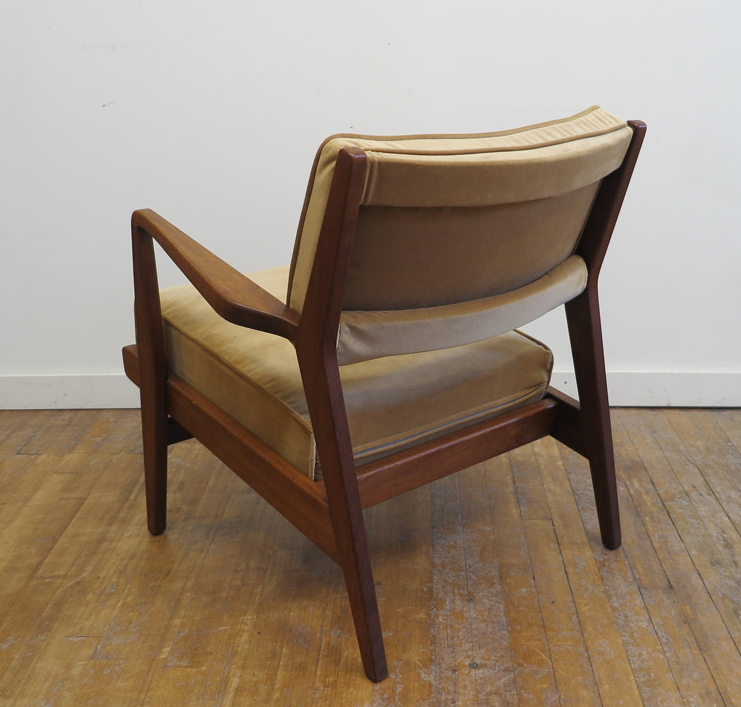 Jens Risom Lounge Chair Model U430