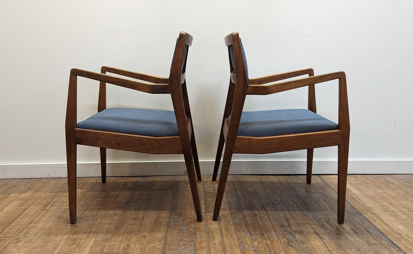 Jens Risom Playboy chairs C140
