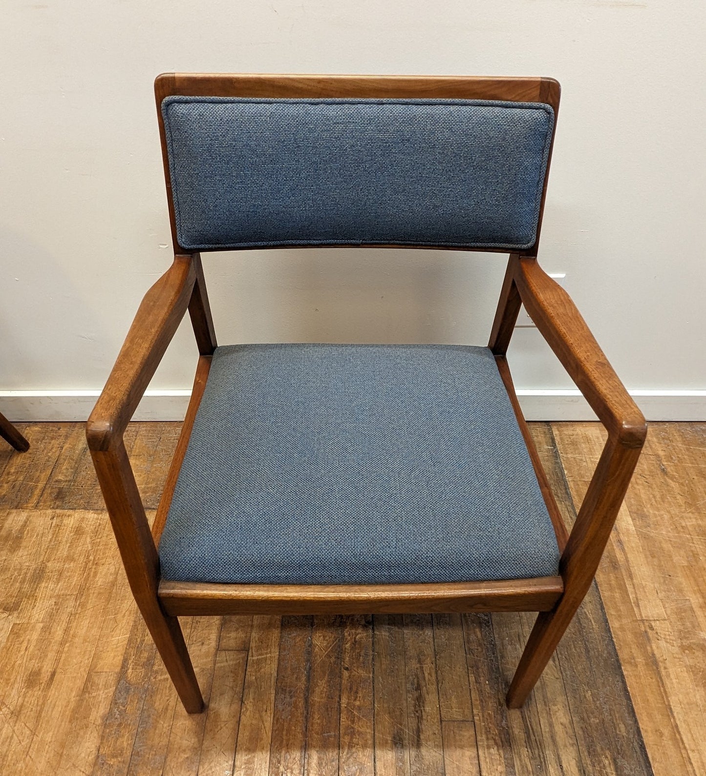 Jens Risom Playboy chairs C140
