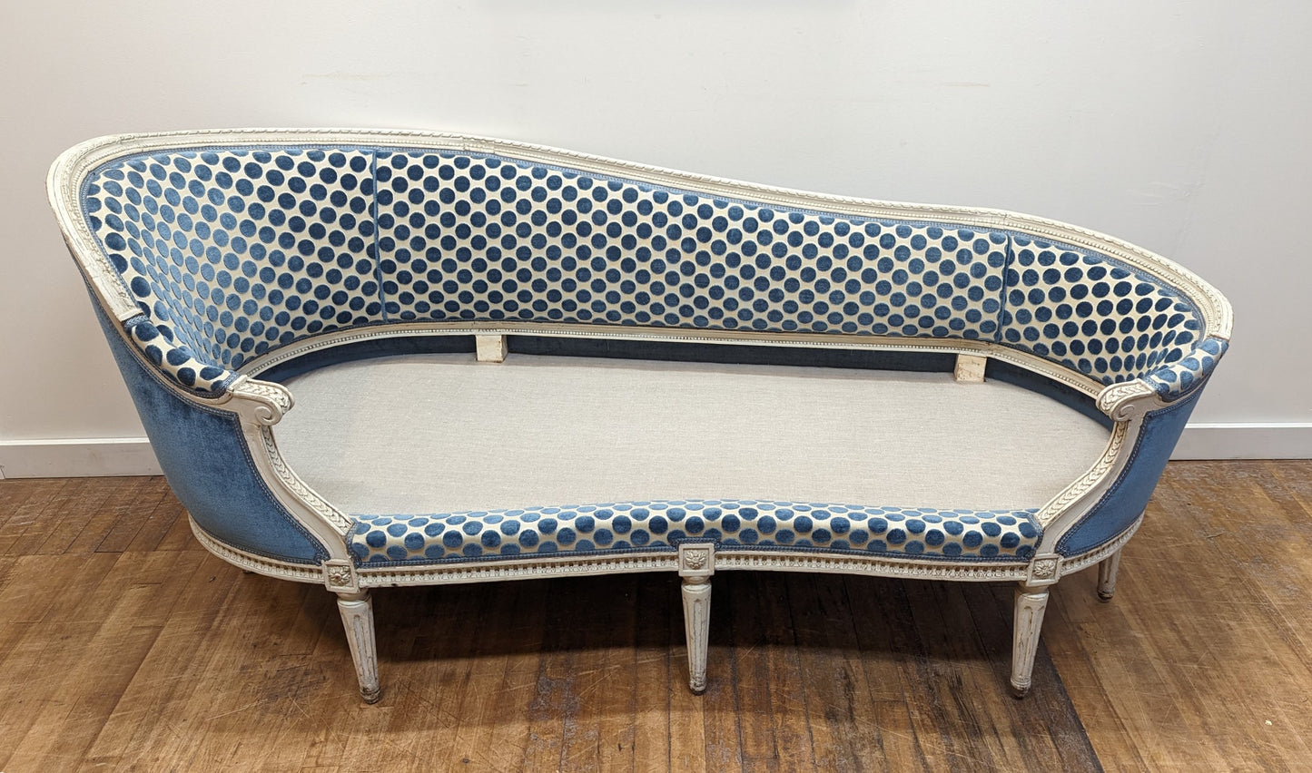 French Chaise Longue Louis XVI