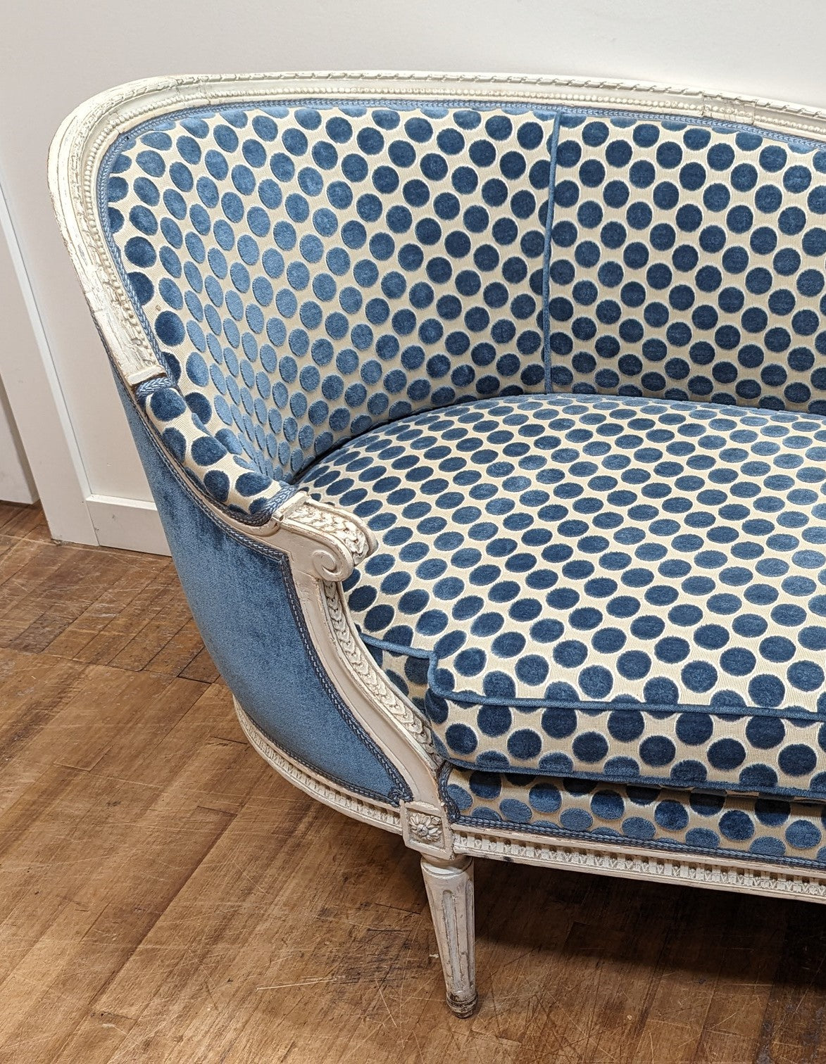 French Chaise Longue Louis XVI