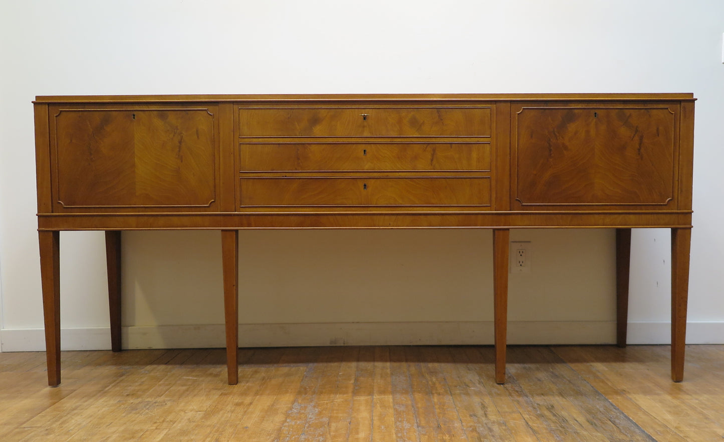 Frits Henningsen Sideboard