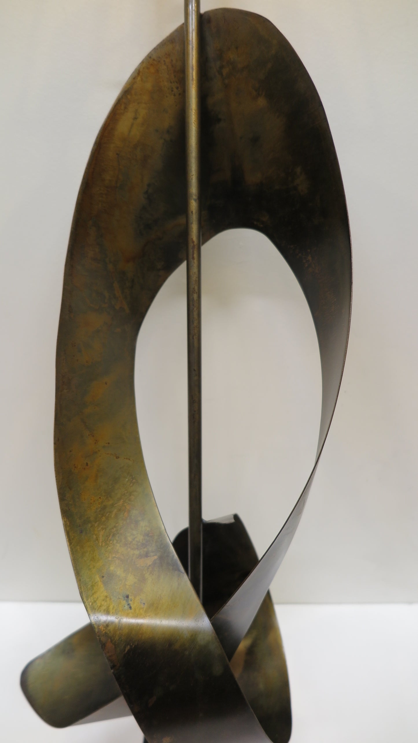 Brutalist Sculpture Lamp Richard Barr For Laurel "Ribbon Lamp"