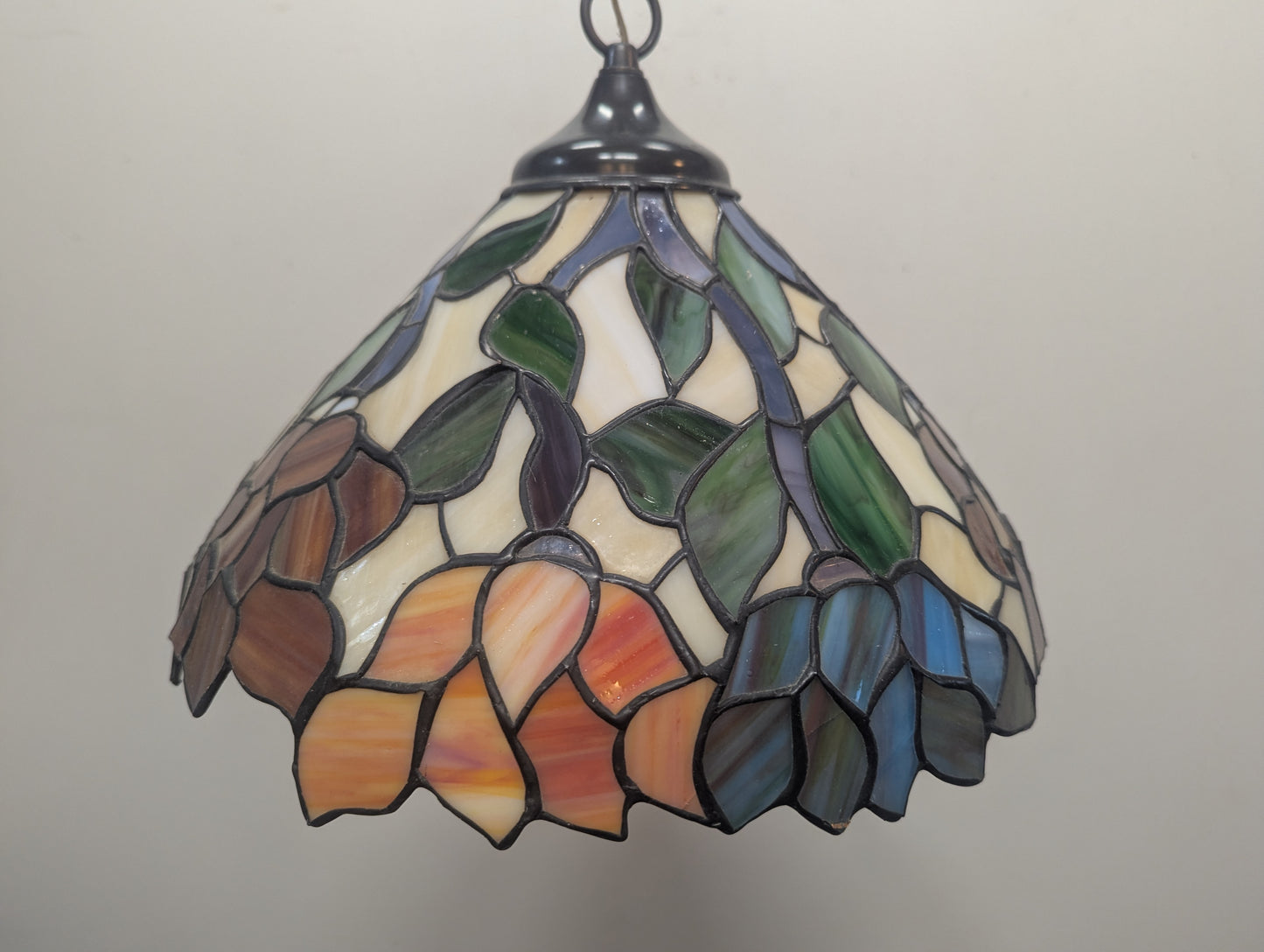 Vintage 1940s Tiffany Style Wisteria Stained Glass Pendant Light
